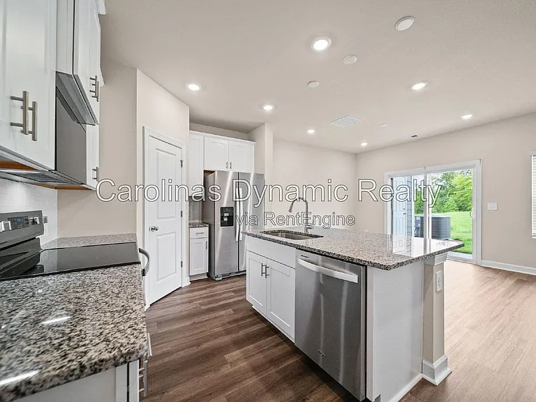 1413 Old Rivers Rd — Photo 6