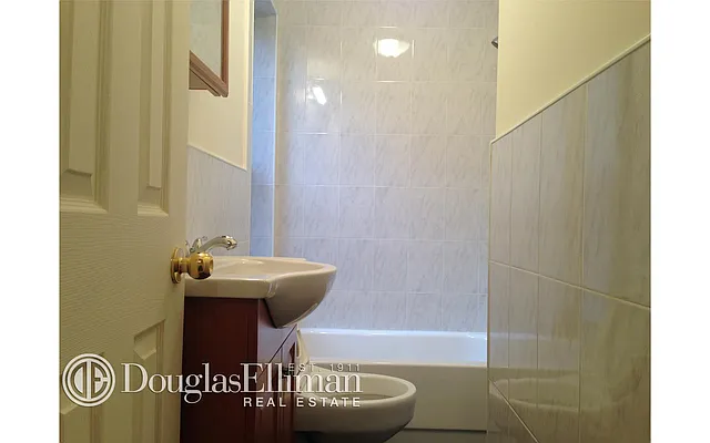 Rented by Douglas Elliman | media 25