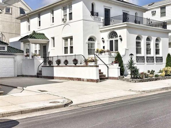 104 S Wissahickon Ave