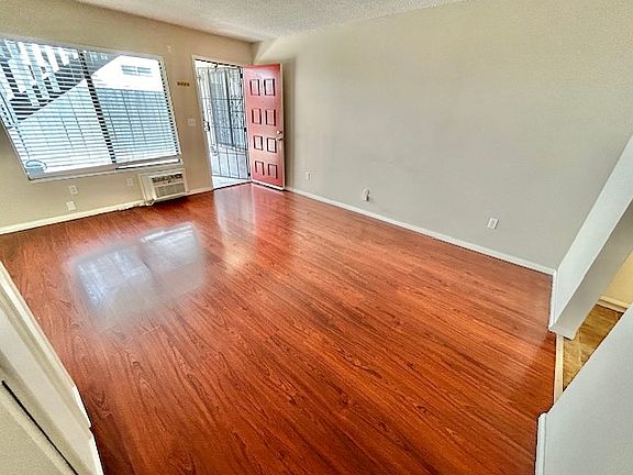 4th image of 4135 38th St APT 2