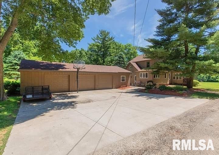 307 1st St W, Lyndon, IL 61261 Zillow