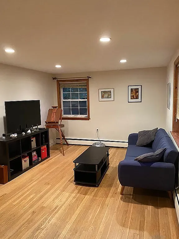 1 bed, 609 sqft, $1,900 — Photo 4