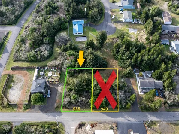 955 Tonquin Avenue SW, Ocean Shores, WA 98569