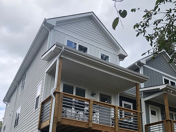 3rd image of 206-208 Greene St #206-200