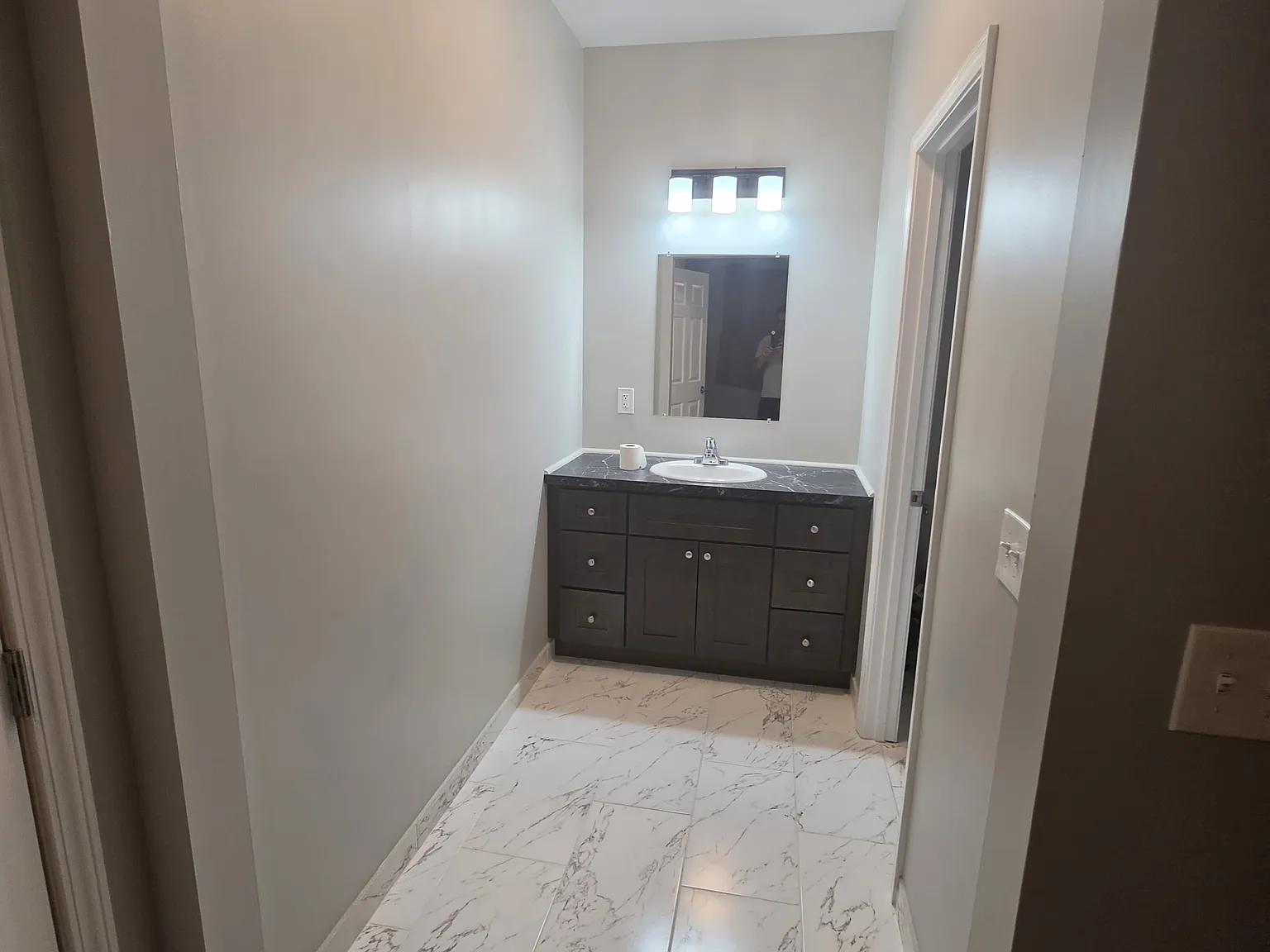 207 N 400 Center Ln — Photo 3