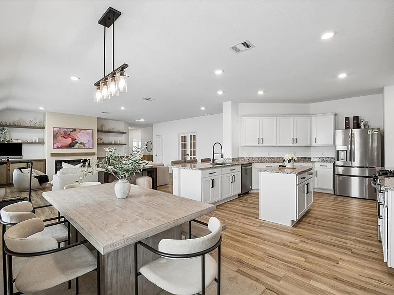 7511 Greenbriar Canyon Ln — Photo 5