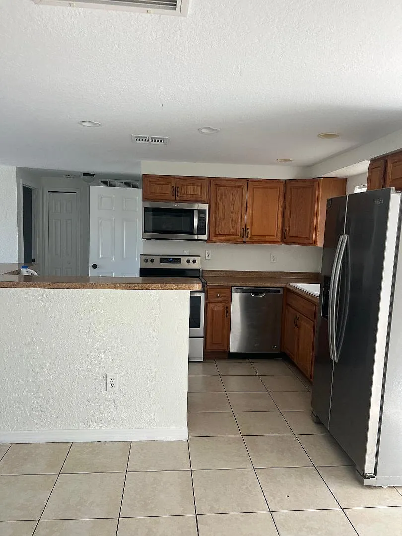 6300 Limerick Ave New Port Richey 34653 — Photo 4