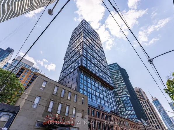 82 Dalhousie St, Toronto, ON