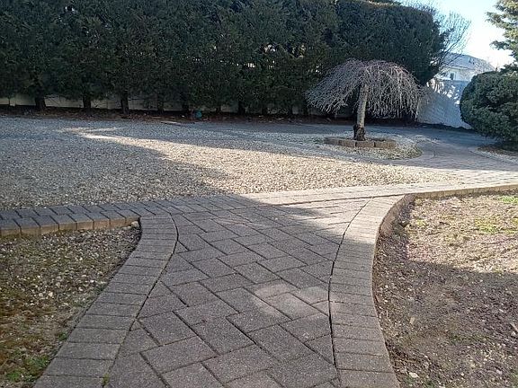 2nd image of 3260 Shore Road
