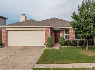 9105 Landmark Dr, Fort Worth, TX 76244