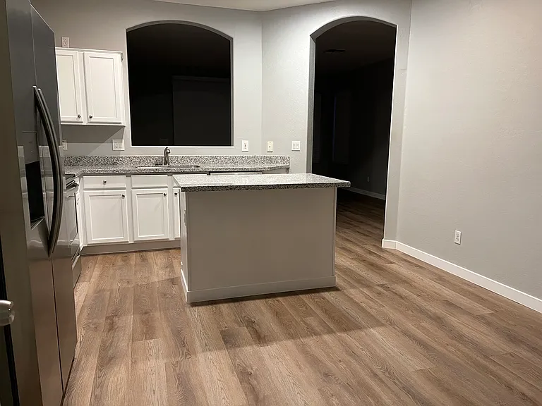 4246 E Dublin St — Photo 2