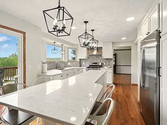 2nd image of 258 Girdler Cir
