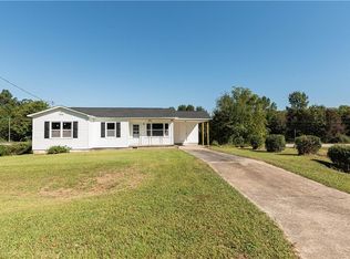 415 E Ellawood Ave, Cedartown, GA 30125