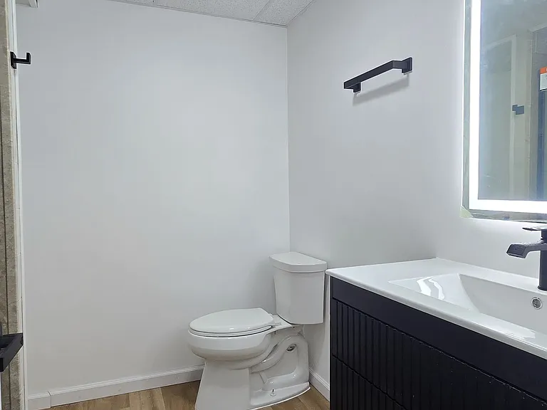 706 Lechauwecki Ave — Photo 9