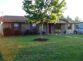 103 Patricia Ln, Daleville, AL 36322