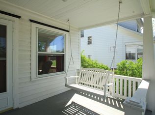 193 21st Ave SW, Cedar Rapids, IA 52404