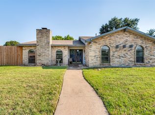 1817 Chisholm Trl, Grand Prairie, TX 75052