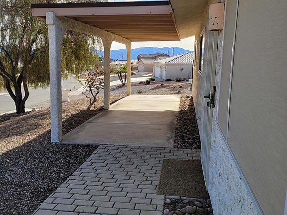 2nd image of 905 Sunny Ridge Dr