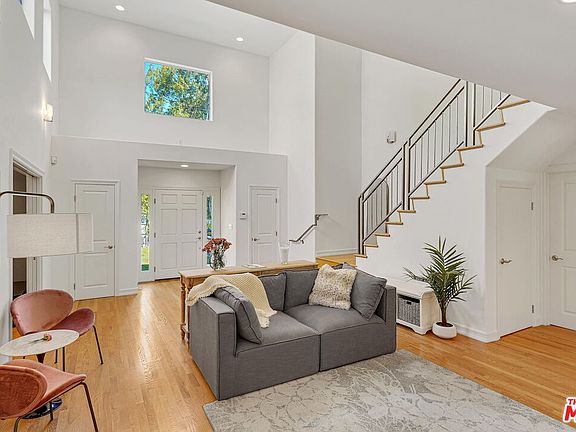 5th image of 11934 Hartsook St