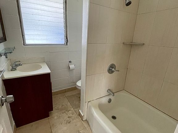 5th image of 1048 Wong Ho Ln #6
