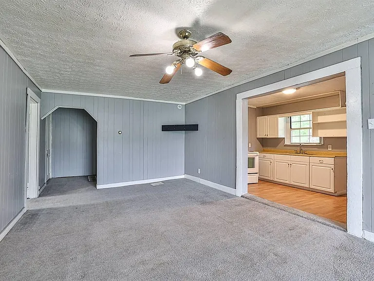 976 Kenton Station Rd #1 — Photo 3