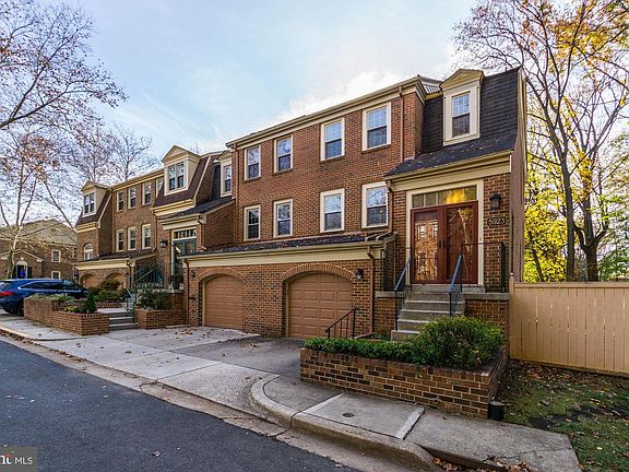 3rd image of 5923 Empire Way