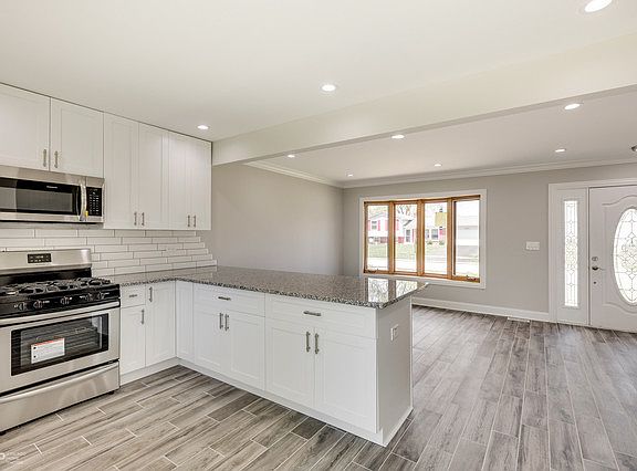 5th image of 8177 Northway Dr