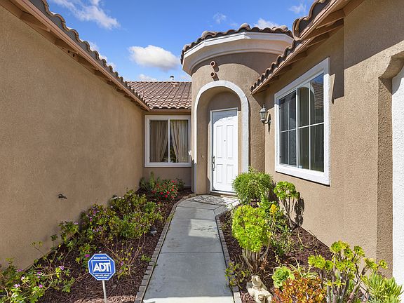 2nd image of 40176 Grenache Ct