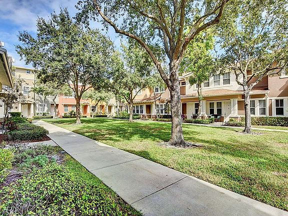 Front Entry Courtyard