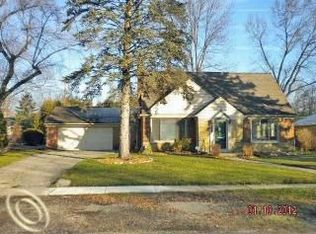 17234 Kirkshire Ave, Beverly Hills, MI 48025