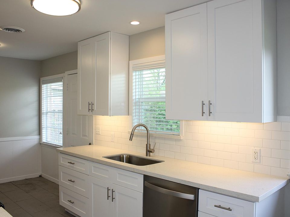 2nd image of 42 N Wickerwood St