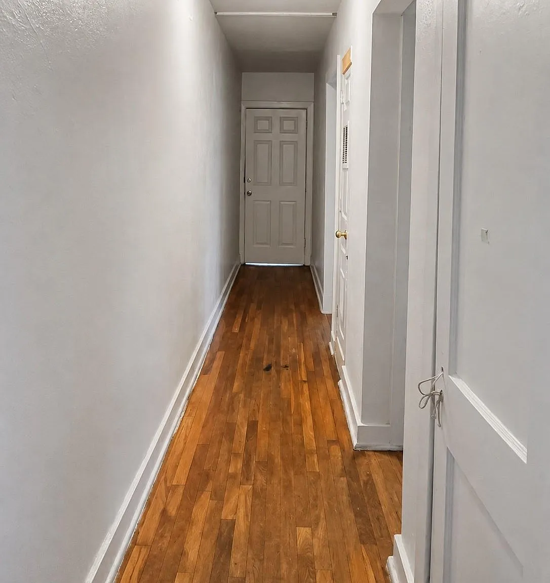 2 bed, 1.0 bath, 975 sqft, $1,495 — Photo 3