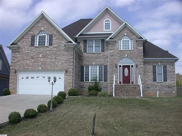 299 Windsor Dr