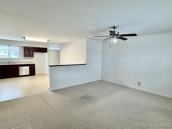 5th image of 316 Aspen Creek Dr
