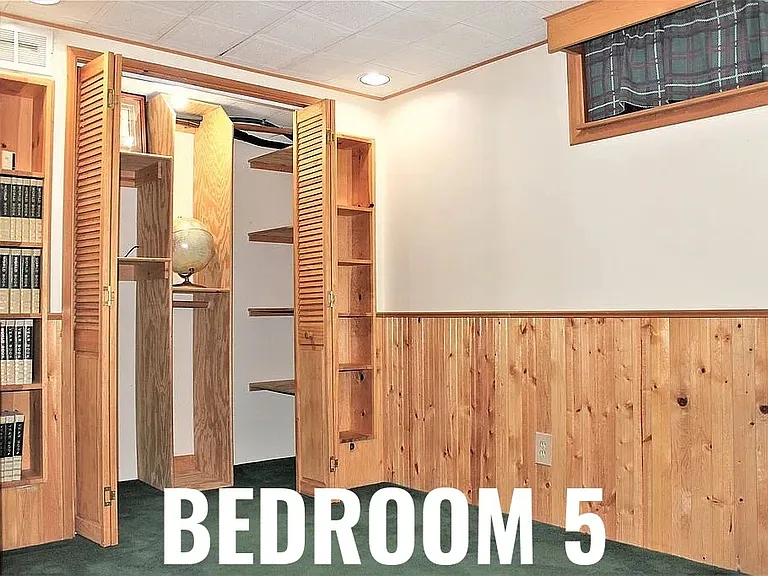 6532 N Drumheller St #5 — Photo 2