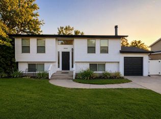 10544 S Clearview Dr, Sandy, UT 84070
