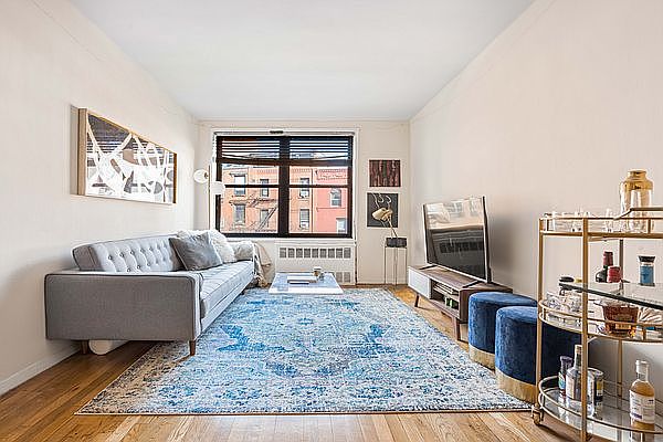 1st image of 165 Christopher St APT 1S
