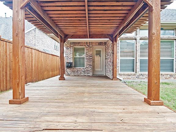 4th image of 9691 Knight Ln
