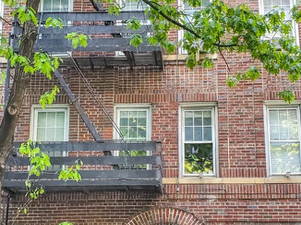 223 East 50th Street image 10 of 18