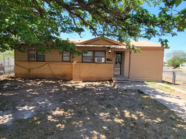 1819 Darden St, Amarillo, TX 79107