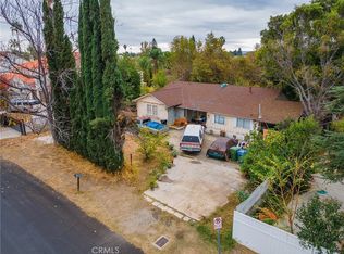 18220 Superior St, Northridge, CA 91325