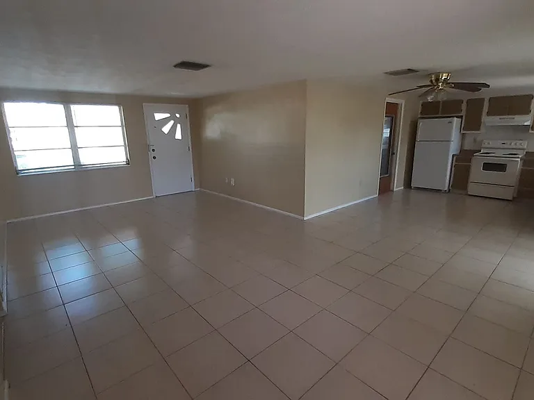 3513 Trask Dr — Photo 2