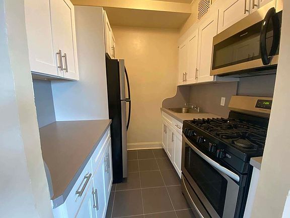 2nd image of 110-45 Queens Blvd #7