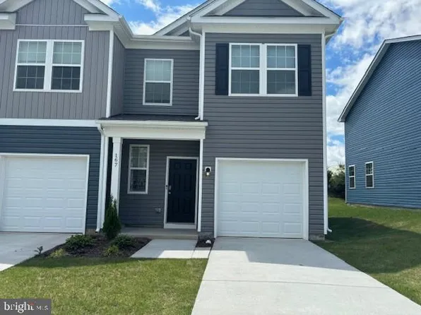 167 College Dr, Luray, VA 22835