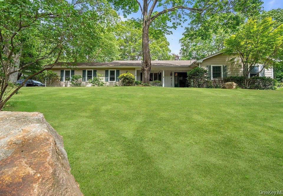 1st image of 9 Dillmont Drive