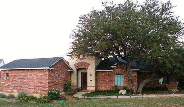 1st image of 362 Oak Ct