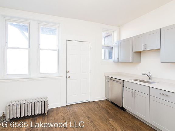5th image of 6569 N Lakewood Ave #2