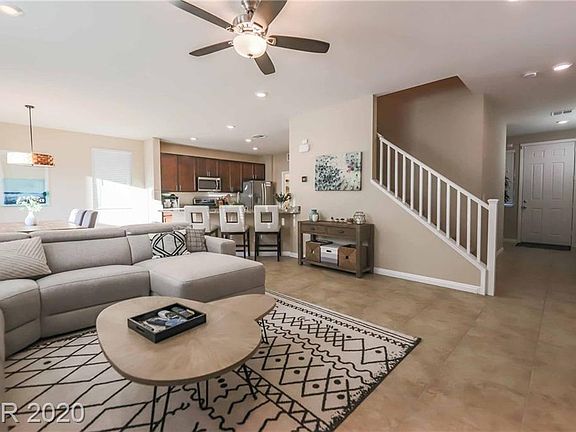 5th image of 10271 Sweet Woodruff Dr