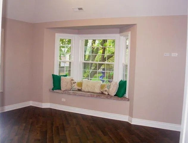 8128 N Chester Ave — Photo 8