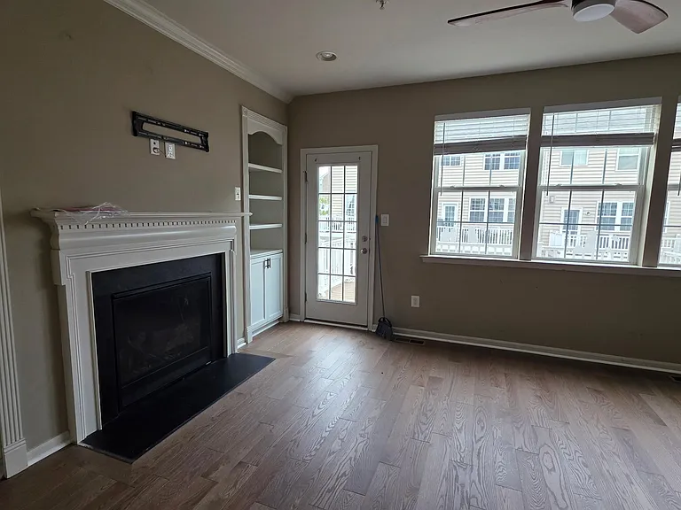 1120 Bayberry Ln #1 — Photo 18